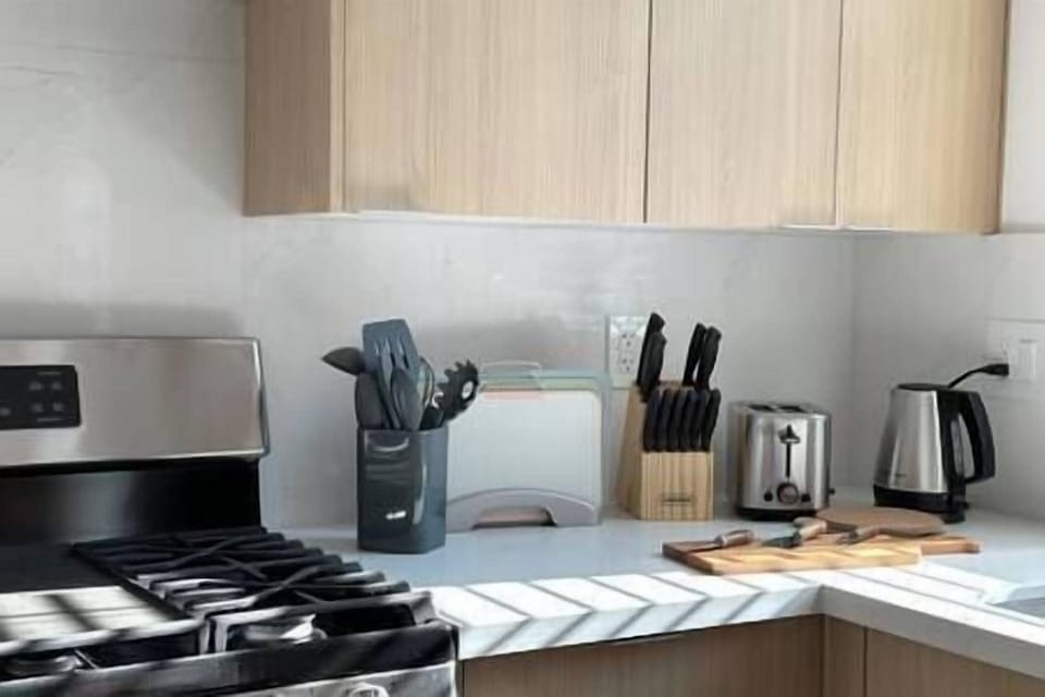 E0821198 0499 4800 b0da dcfe9a499b28