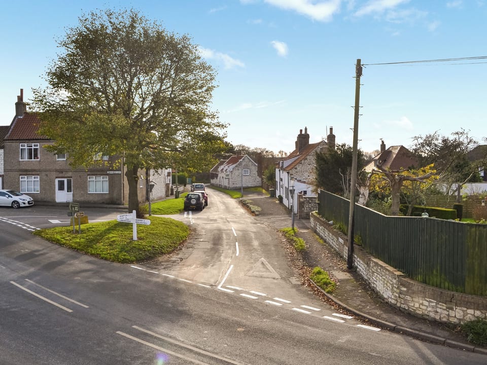 View | Puffin&rsquo;s Nest - Longsmith Cottages, Flamborough