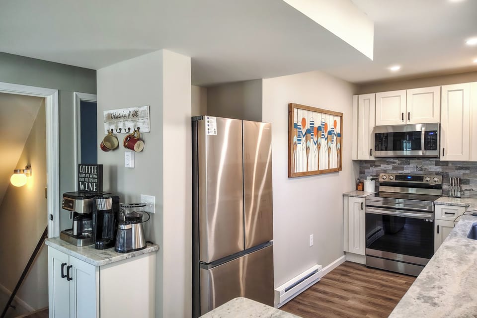 Kitchen | Coffee Bar | Mini Split A/C | Main Level