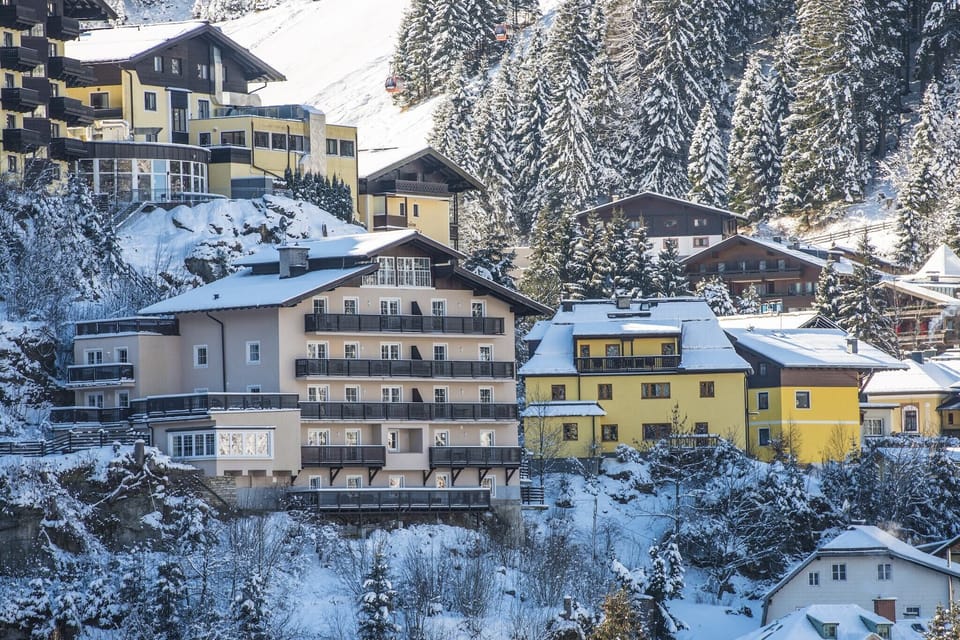 Holiday Home Exterior [winter]