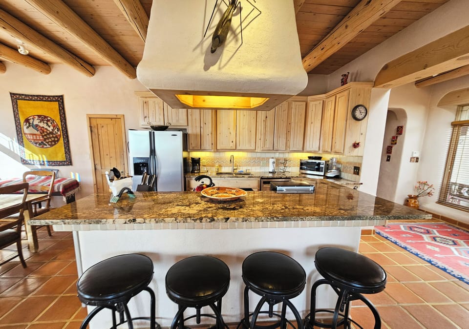 Kitchen island with 4 stools