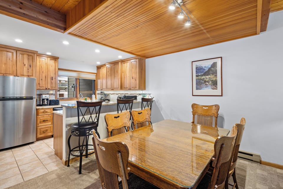 2.0-riverside-a103-telluride-dining-room(13)