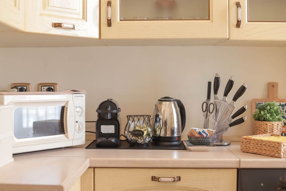 Autumn, Kitchen, Spring, Summer
