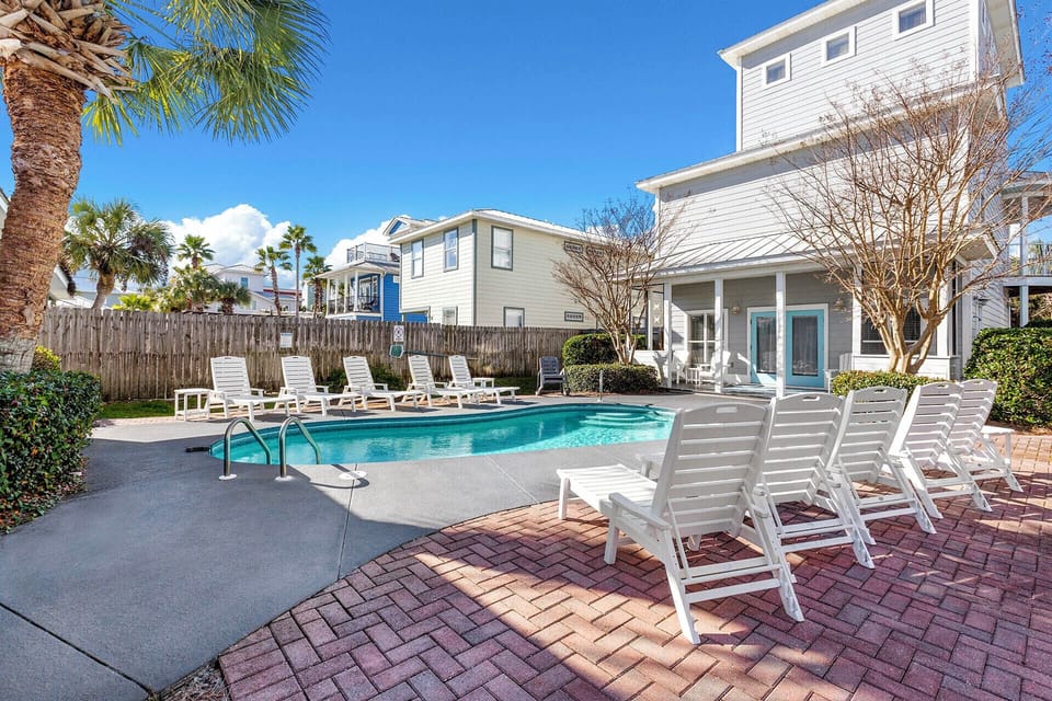Coastal Fantasea Pool
