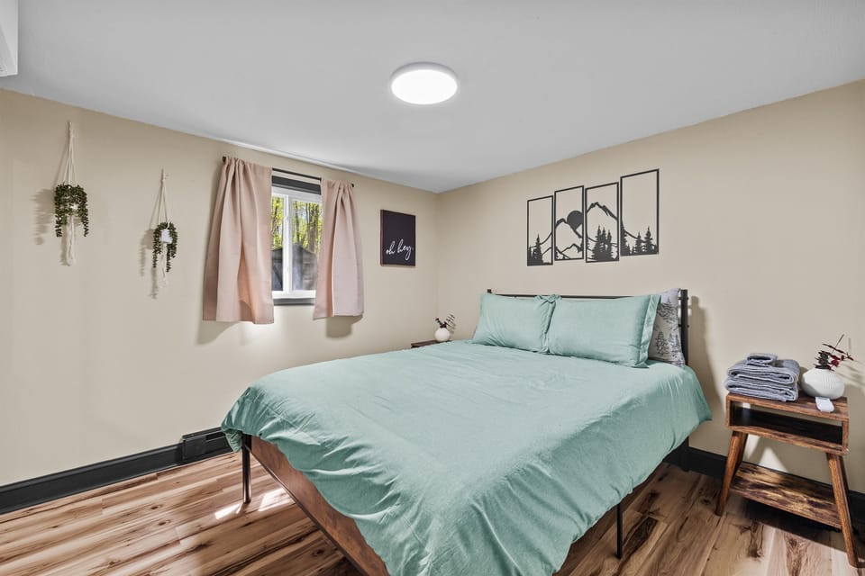 Bedroom 2 with queen bed