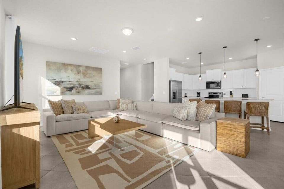 16200 St Martin Street (2).jpg