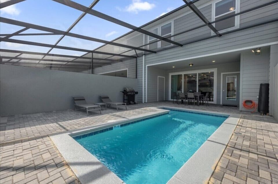 1288 Blue Island Drive (27).jpg