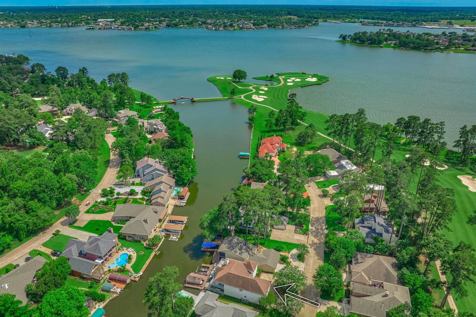 Located on Lake Conroe | Near Signature 13th Hole