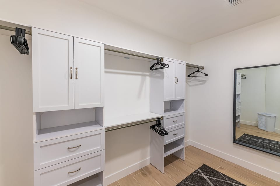 Closet2