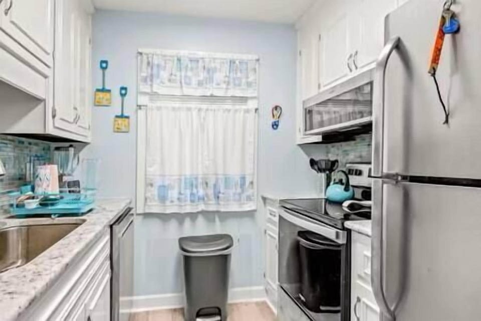 UPDATED KITCHEN (2)