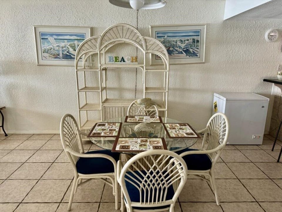 DinningArea1