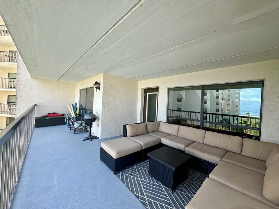 Balcony1