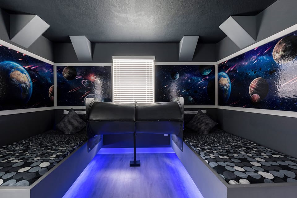 House #1 Space Floating 2 Twin with Crawl Tunnel