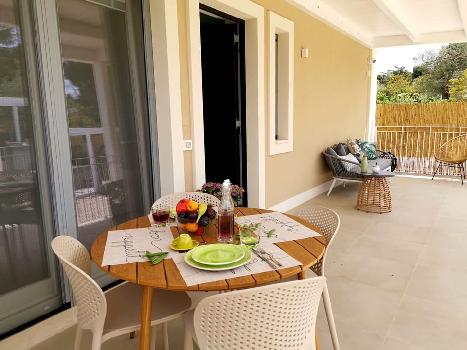 Autumn, Balcony / Terrace / Patio, Spring, Summer