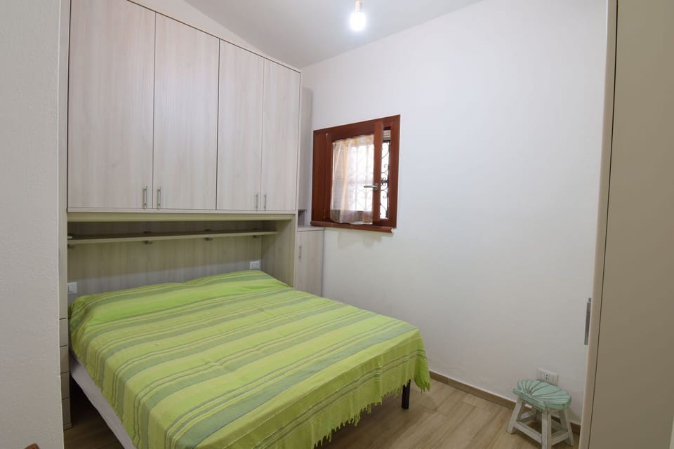 Autumn, Bedroom, Spring, Summer, Winter