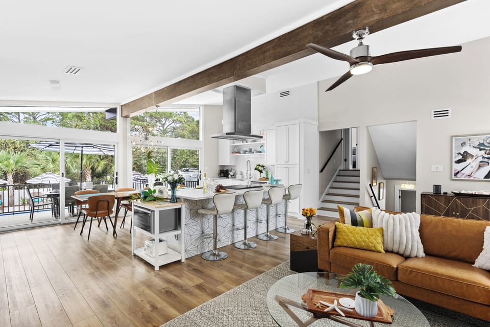 Open floor plan.