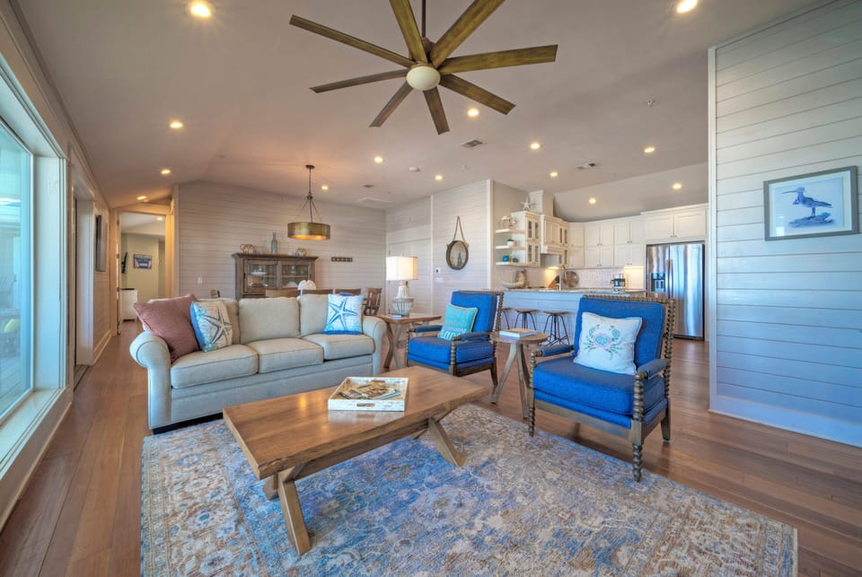 Chic decor throughout the home.