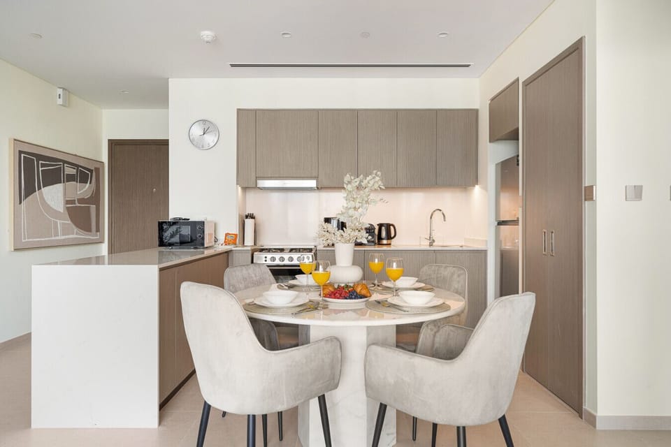 Fully Equipped Modern Kitchen and dining