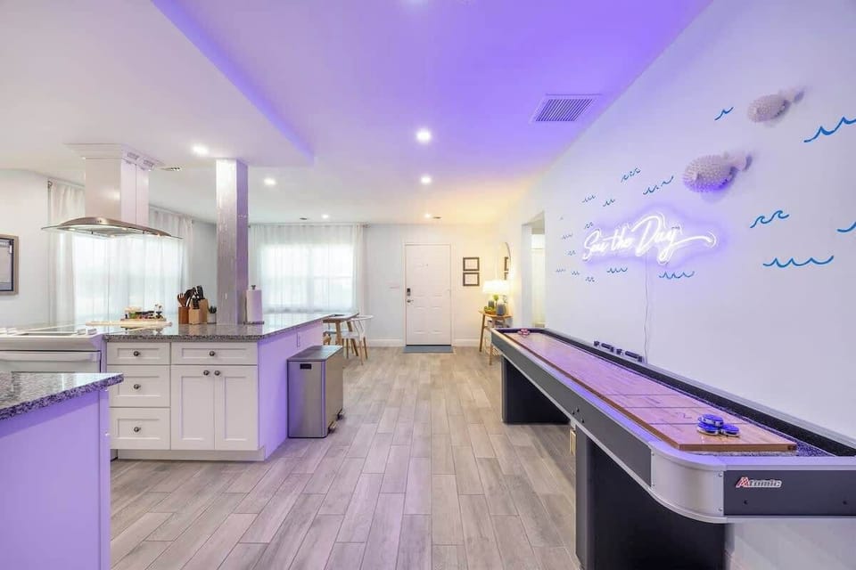 |Harbor Retreat by Boutiq Luxury Vacation Rentals | Largo, Florida