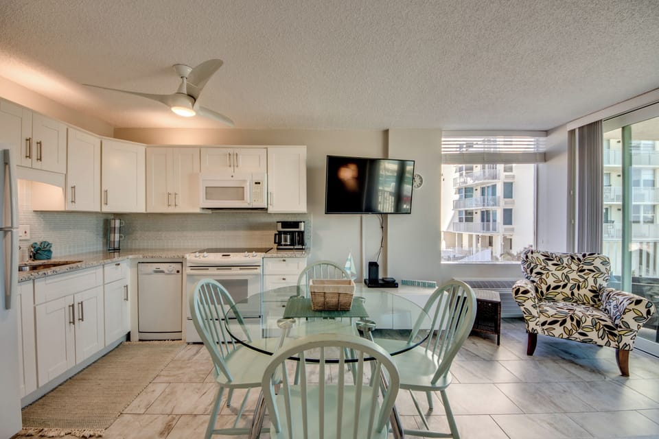 Dining Area 2