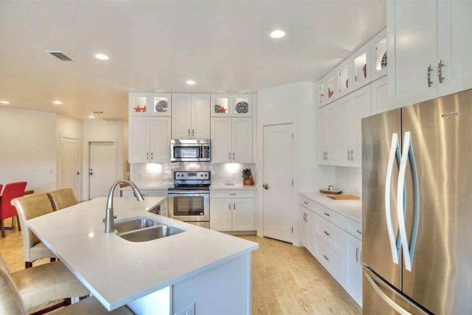 Kitchen Bar