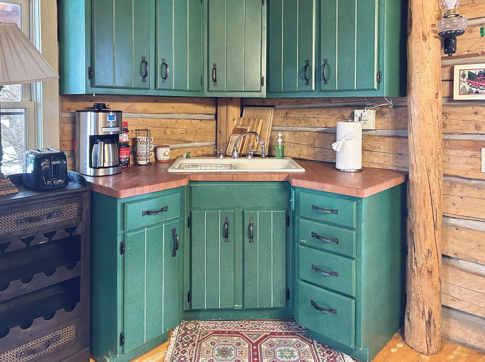 Kitchen area for meal prep