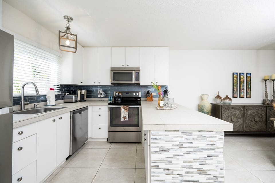 Plenty of space to gather around the island while preparing meals