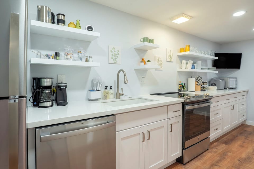 You'll find a countertop ice maker, a toaster oven with Air Fry and various coffee making options