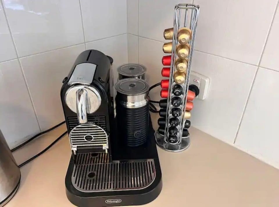 Coffee maker and pods