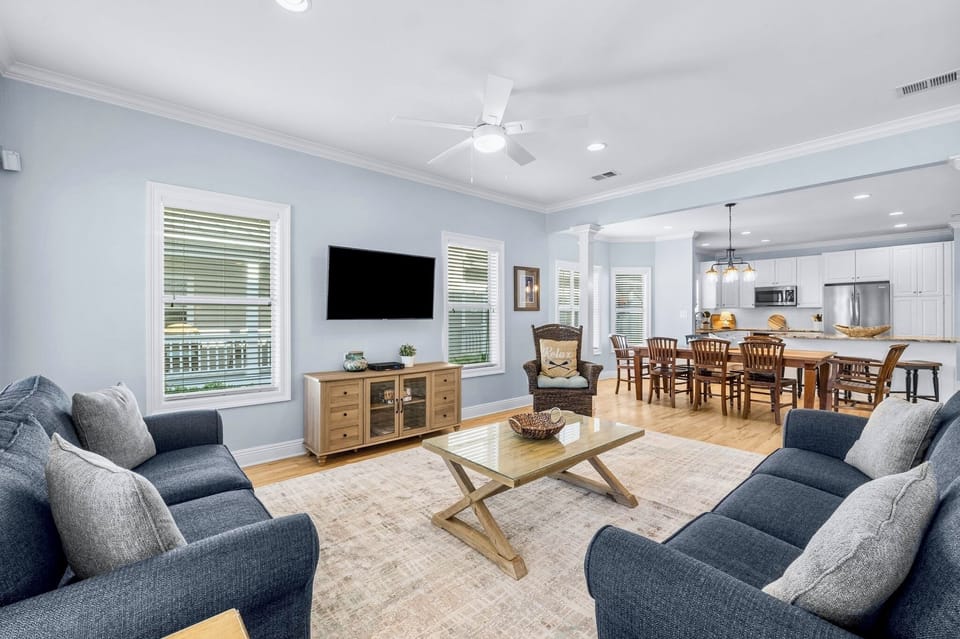 2 living rooms, 2 kitchens & large bedrooms makes this perfect for large groups!