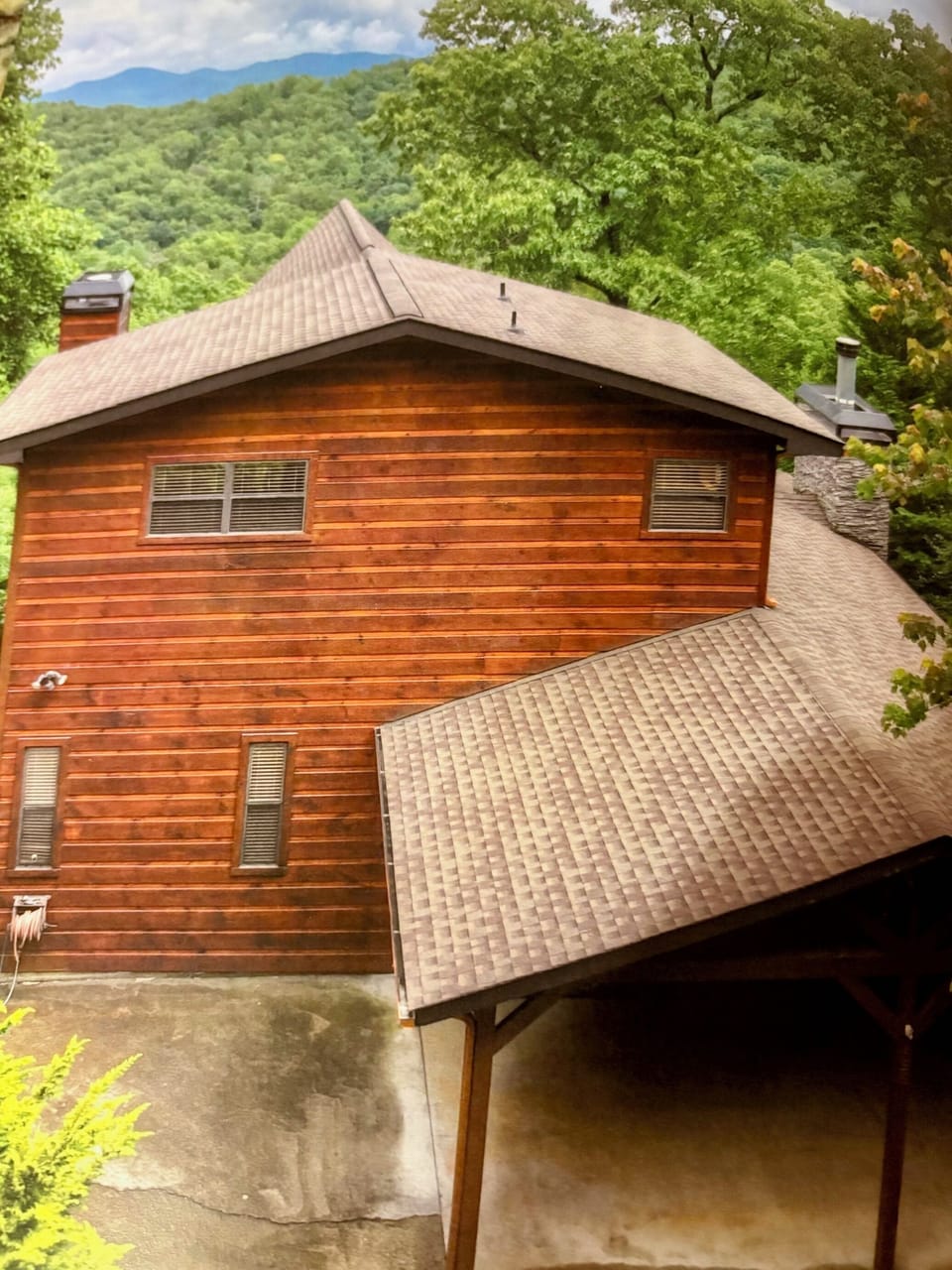 Entrance with covered parking.