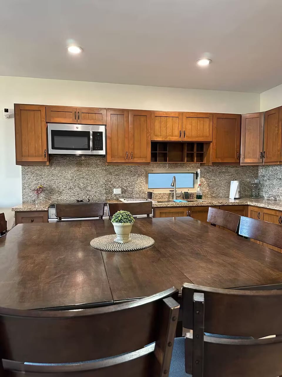 Dining area for 8