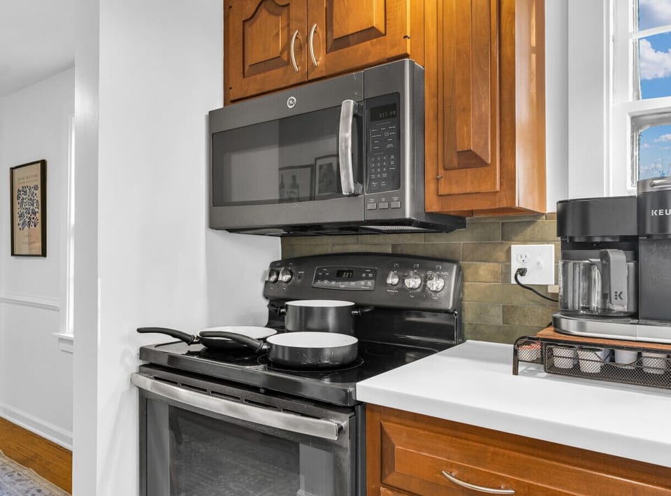 All cooking essentials are provided if you prefer to stay in and cook your own meals.