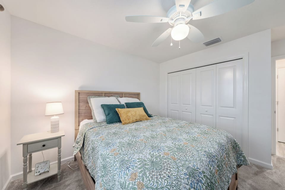 Guest Bed #2 - Queen - Closet