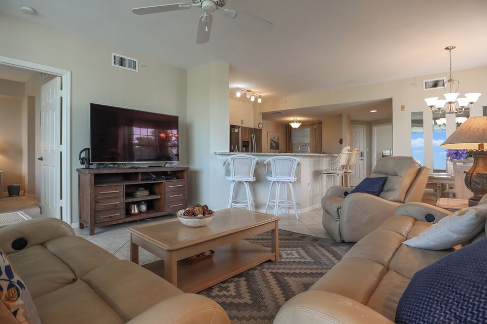 Large Screen TV and comfortable seating for the whole family.