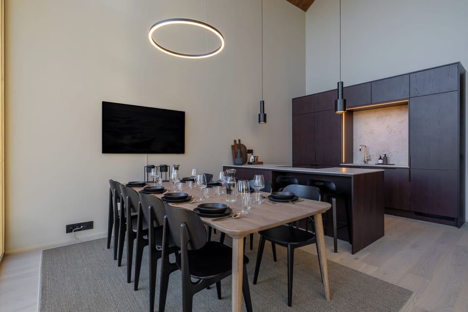 Kitchen & Dining room (2)