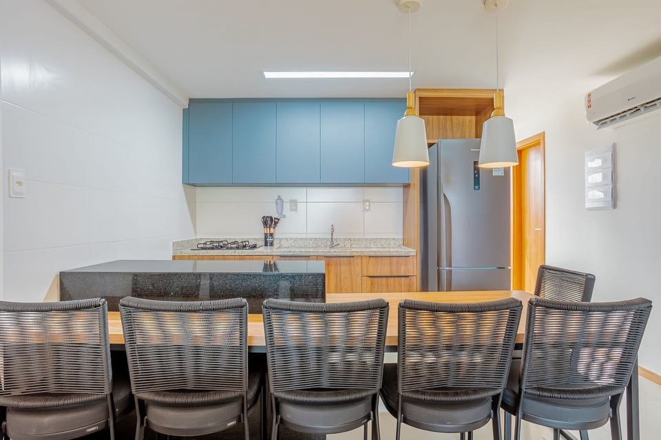 Kitchen or kitchenette,Dining area