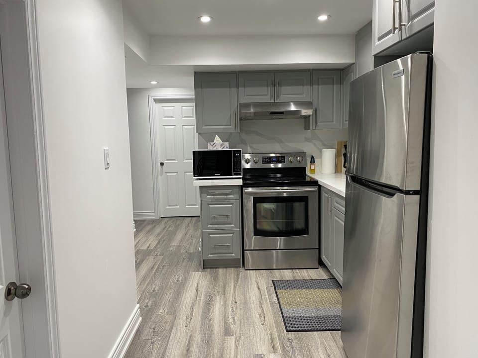 Basement Kitchen (1)