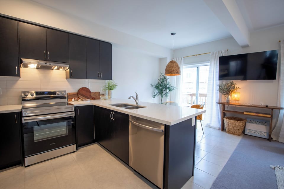 Fully functional oven, stove, dishwasher and utensils.