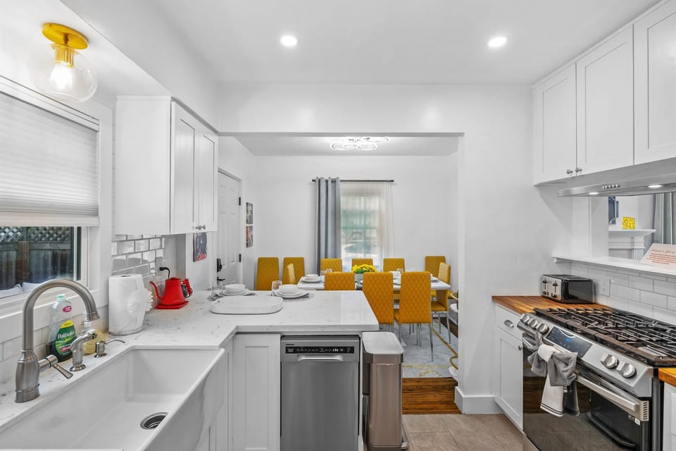 A chef’s dream: a fully equipped kitchen for every craving