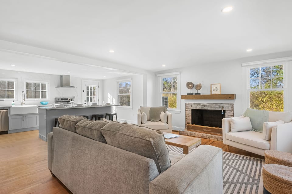 Living room with seating for 5. Smart TV has been added