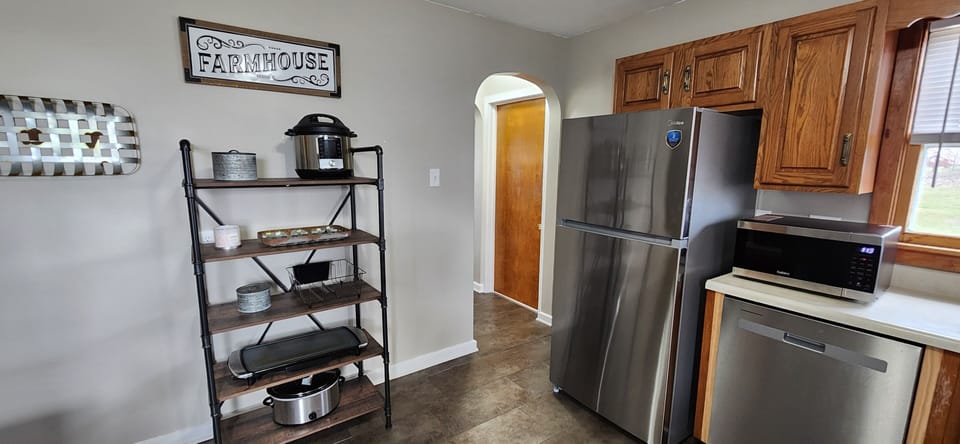 Full Kitchen (new items)