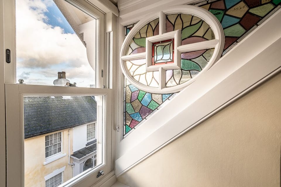 Decorative features