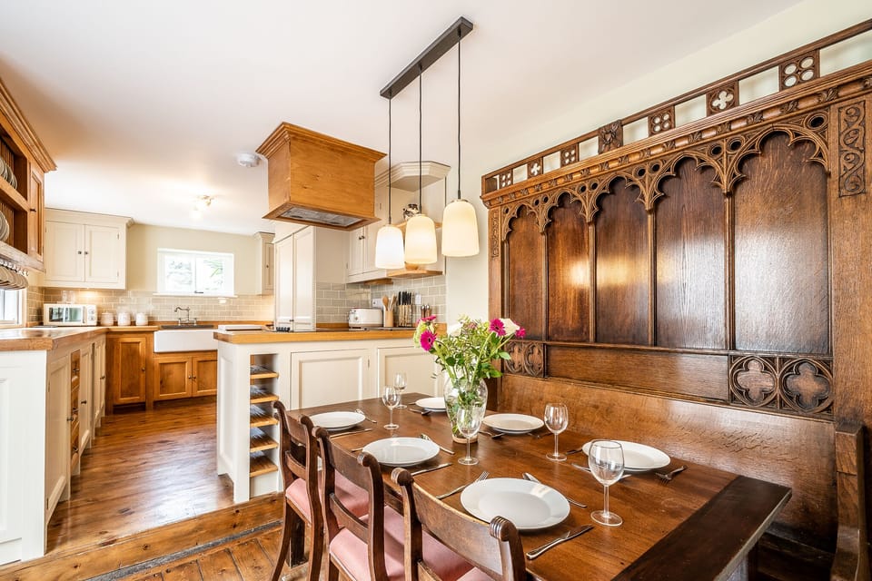 Dining room/kitchen