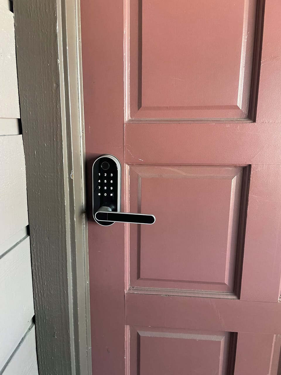 Mammoth Lakes Home Away! - Front Door - code entry
