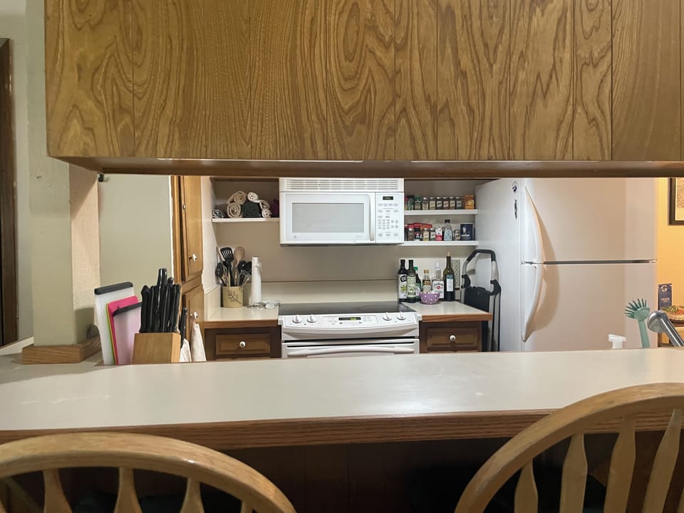 Mammoth Lakes Home Away! - Kitchen - fully stocked!