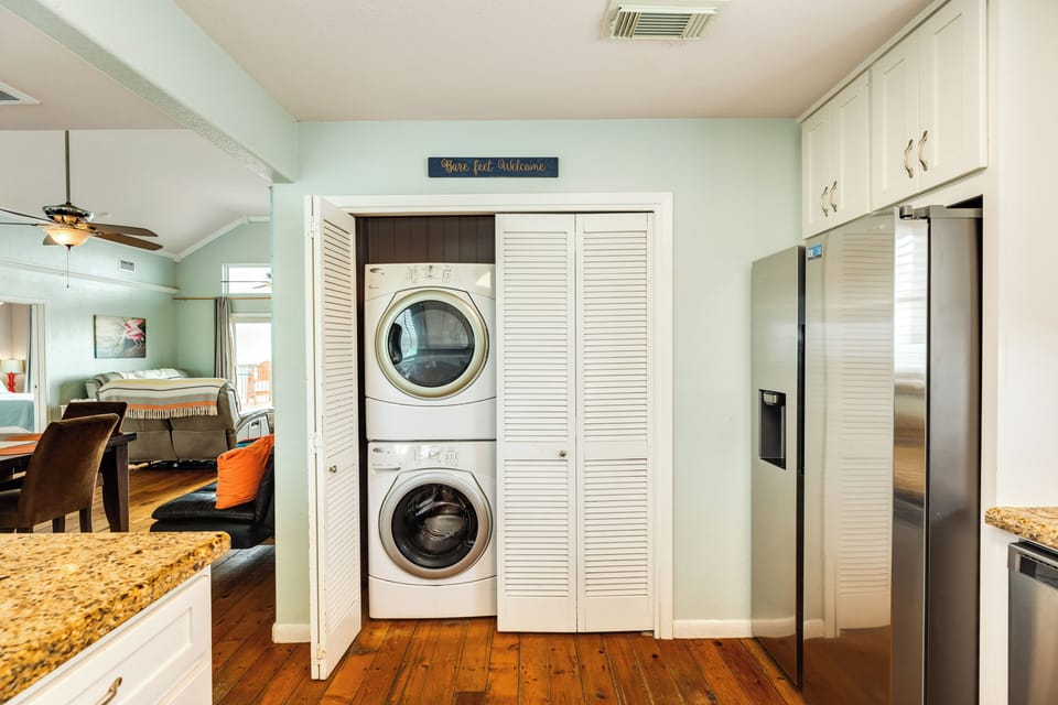 Full size washer & dryer make packing simple