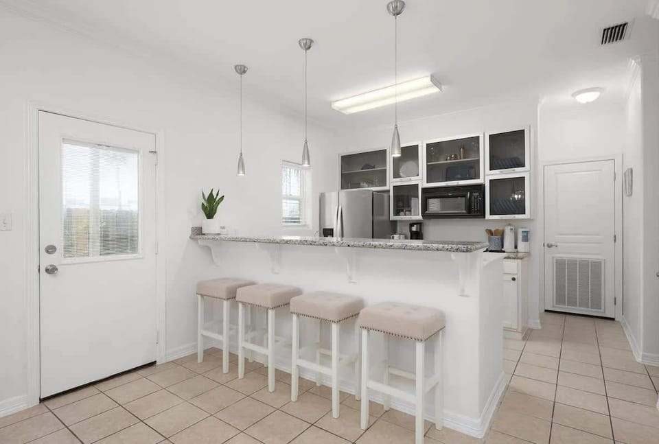 Eat in modern kitchen very open concept & airy