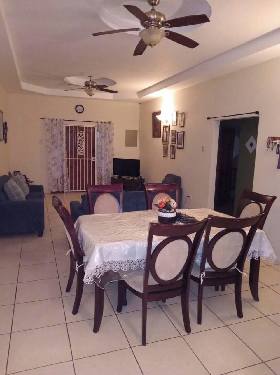Dining room (front house)