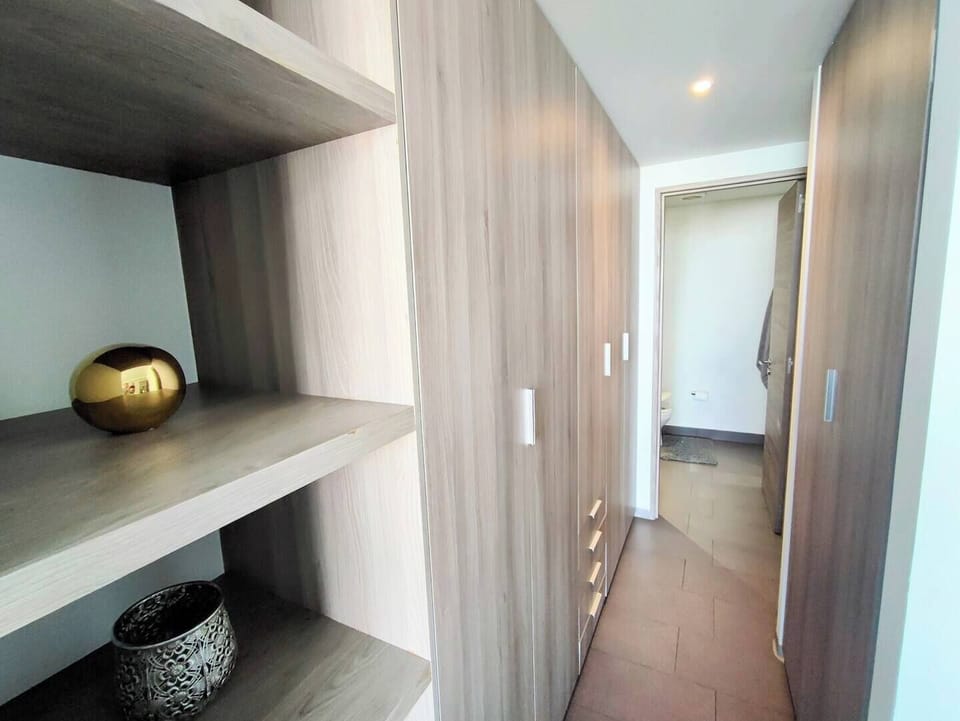 Walking closet